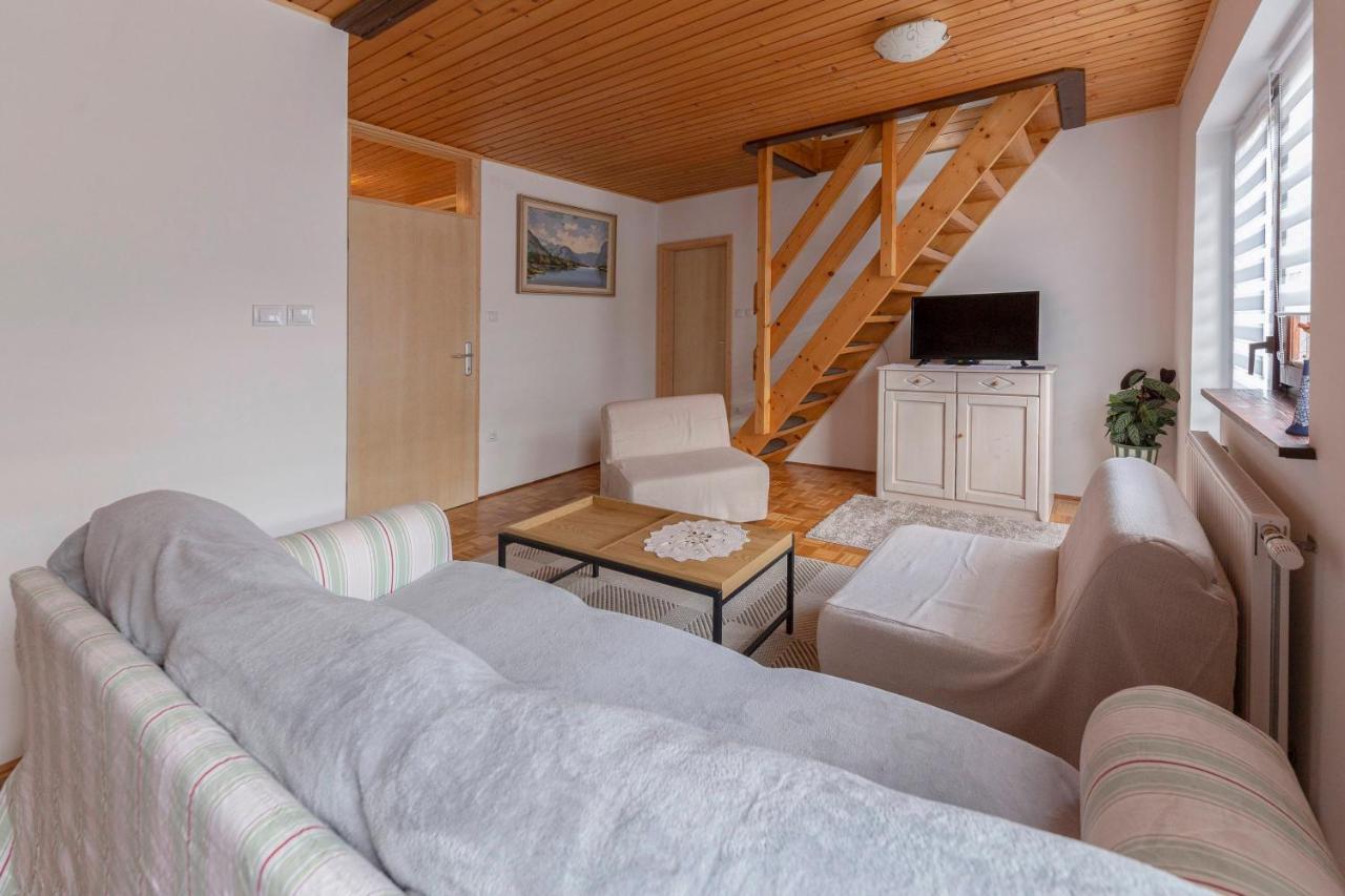 Apartma Mikelj Bohinj ภายนอก รูปภาพ