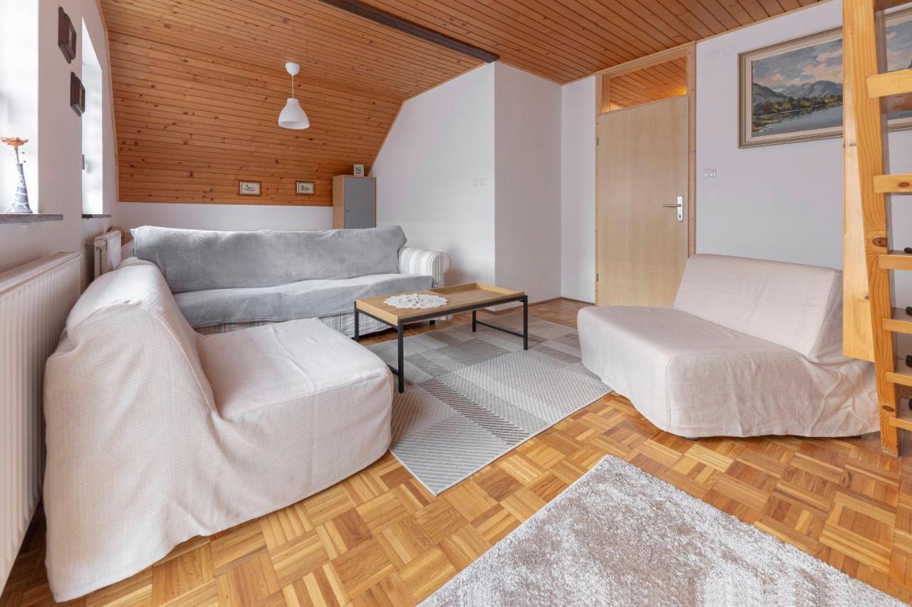 Apartma Mikelj Bohinj ภายนอก รูปภาพ